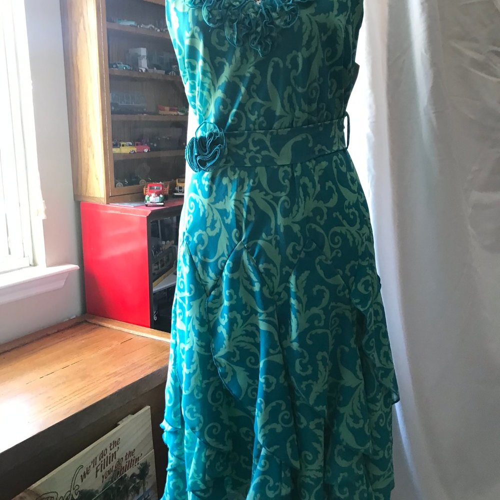 Sleeveless dress